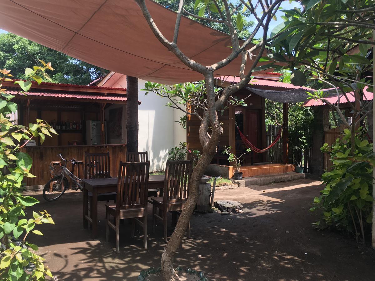 The Joe Bungalow ギリ・トラワンガン エクステリア 写真