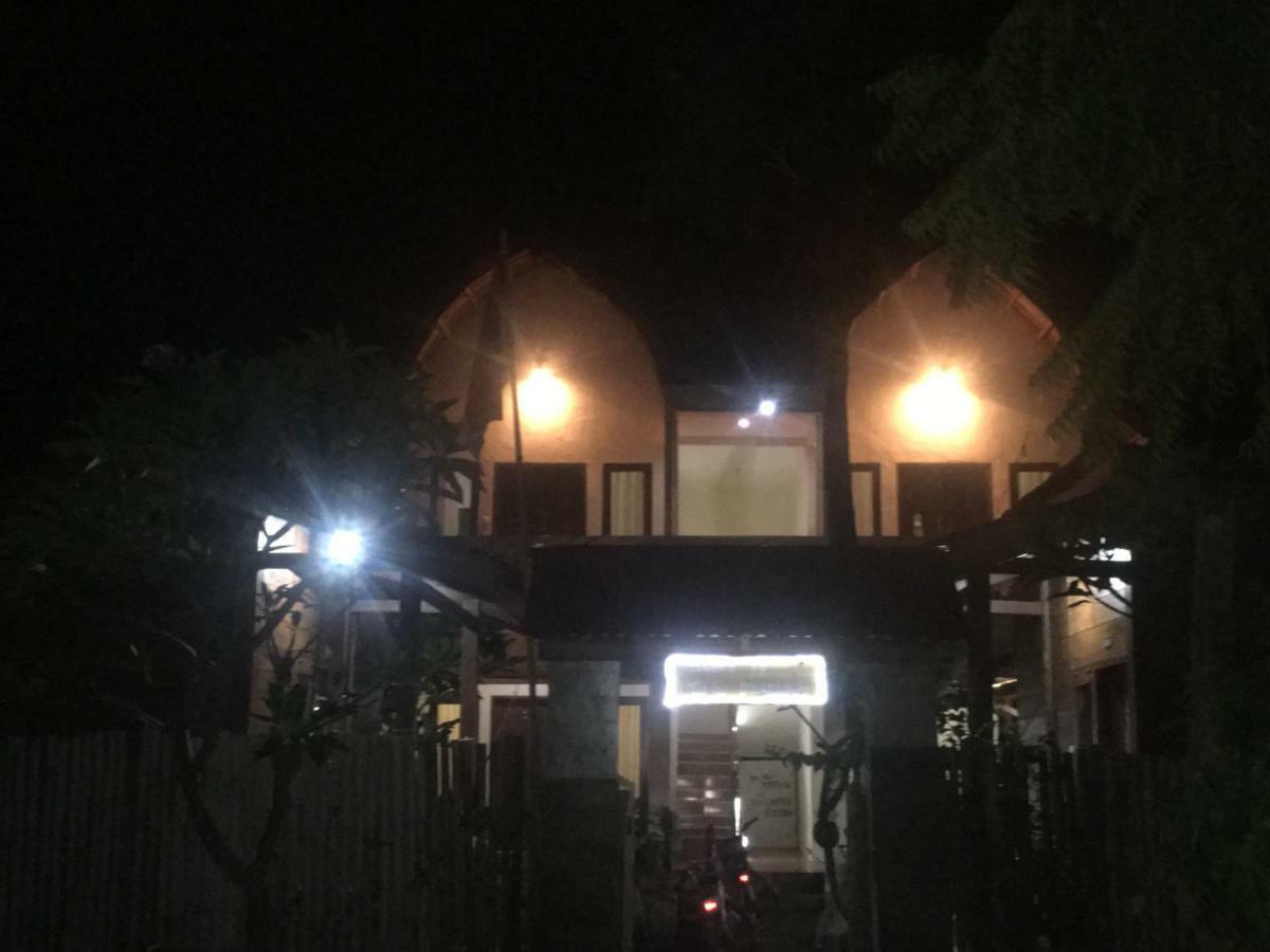 The Joe Bungalow ギリ・トラワンガン エクステリア 写真